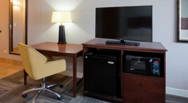 Четырёхместный номер Standard Hampton Inn Duluth-Canal Park