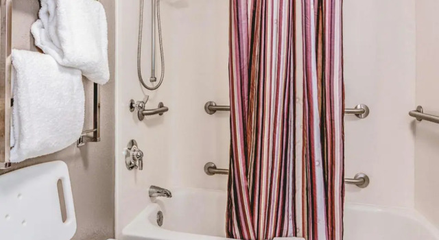 Двухместный номер Accessible La Quinta by Wyndham Las Vegas Summerlin Tech