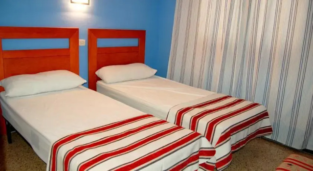 Roca Grossa Holiday Houses, Забронировать Апартаменты/квартира Льорет-де-Мар Коста-Брава, рядом с Гран-казино Коста-Брава