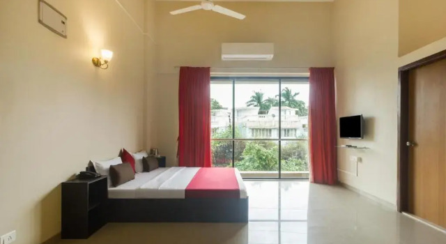 Center 1 Suites