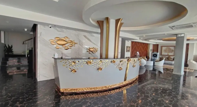 Famous Maple Hotel, Rezervovat Hotel Angeles 