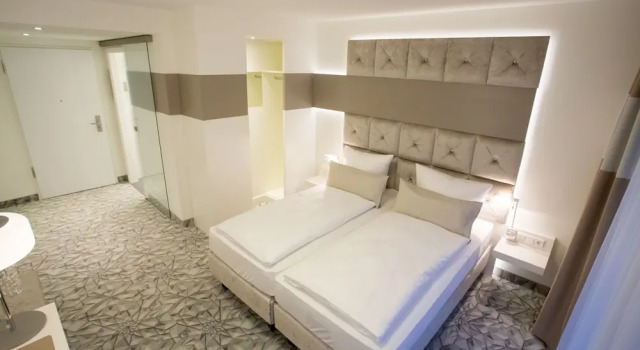 Номер Standard Digital Hotel Kronjuwel by BRIGHT Waldkirch - Self Check-In I NIRO