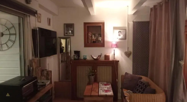 Appartement dans gîte vue mer et campagne, Забронировать Апартаменты/квартира Отели Finistère с парковкой, Парковка