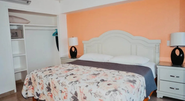 Condominio 02 recamaras Enna Inn Ixtapa, Забронировать Отель Отели Ixtapa-Zihuatanejo с бассейном, Бассейн