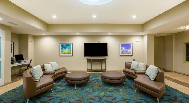 Candlewood Suites Omaha - Millard Area by IHG, Rezerwuj Hotel Millard Nebraska