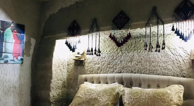 Четырёхместный семейный номер Standard с 2 комнатами с красивым видом из окна Seven Rock Cave Hotel