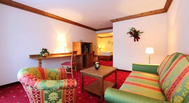Maximilian, Rezervovat Hotel Hotely v Tyrolsko s parkováním, Parkování