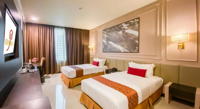 Двухместный номер Grand Grand Paragon Hotel