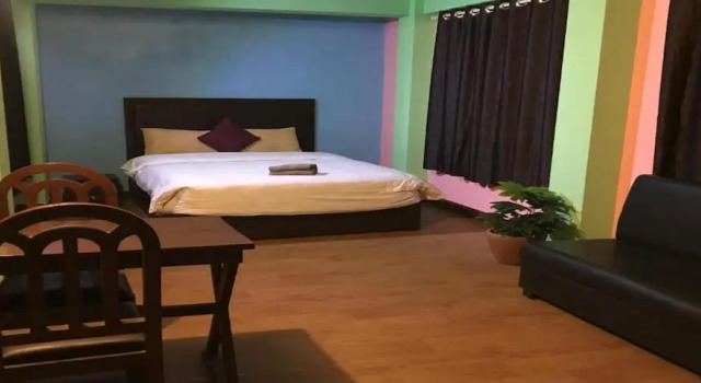 MeroStay 214 Guest House BK
