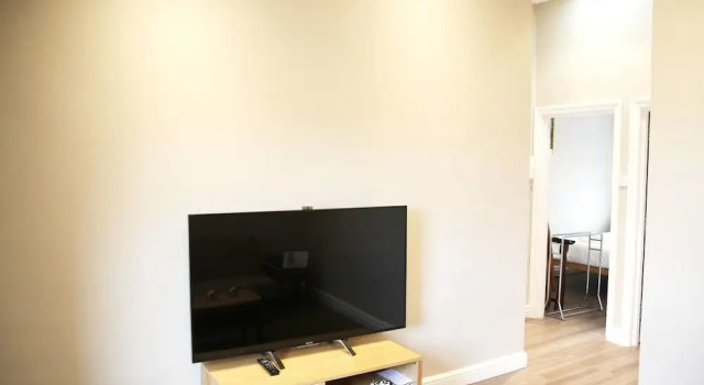 Modern and Stylish 2 Bedroom Flat in Notting Hill, Забронировать Отель Отели Англии 3 звезды, 3*