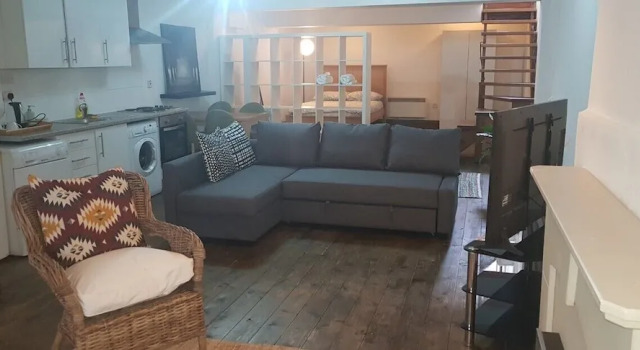 Studio Flat in Stoke Newington High Street, Забронировать Отель Отели Большого Лондона с завтраком, Завтраки