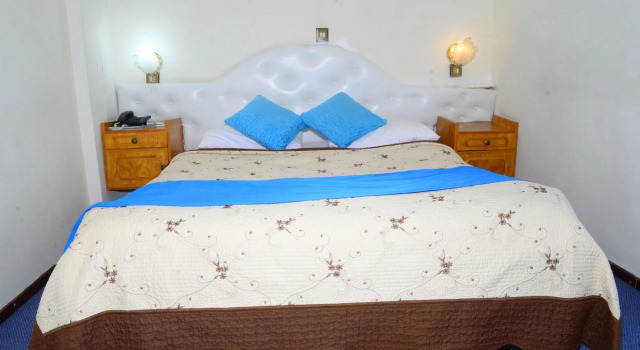 Ras Amba Hotel, Book Hotel Hoteller i Addis Ababa med parkering, nær Holy Trinity Cathedral, Parkering