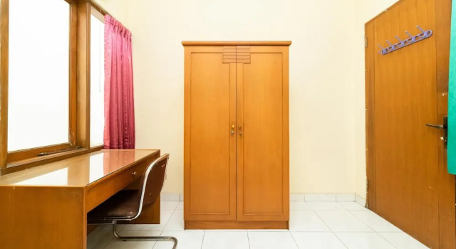 Sky House by Reddoorz, Boek Hotel Hotels in Bandung met parkeren, in de buurt van Maranatha University, Parkeren