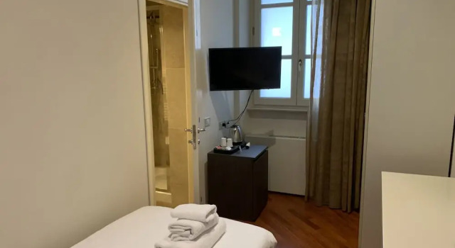 Одноместный номер Hotel Embassy