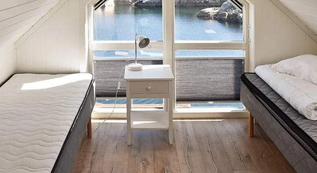 5 Star Holiday Home in Urangsvag, Book Feriehus Sommerhuse i Vestland, Hytte