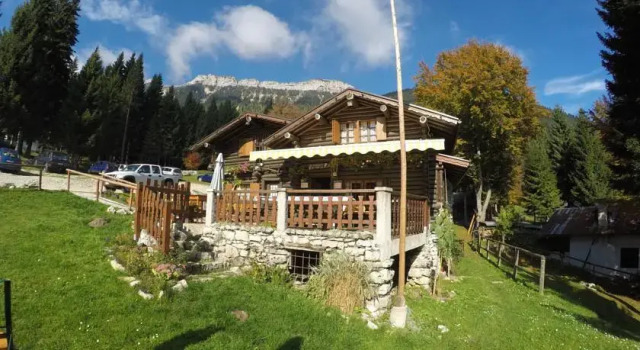 Chalet da Pina, Prenota Chalet Lamon 