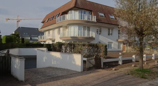 Apartment in Nieuwpoort With Coastal Views, Rezerwuj Apartament Hotele w Bruksela z parkingiem, Parking