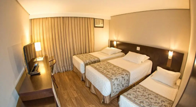 Номер Deluxe Hotel Campo Largo Comfort