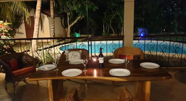Коттедж Villa - Sleeps 7 - Pool - Parking - Pets Ok