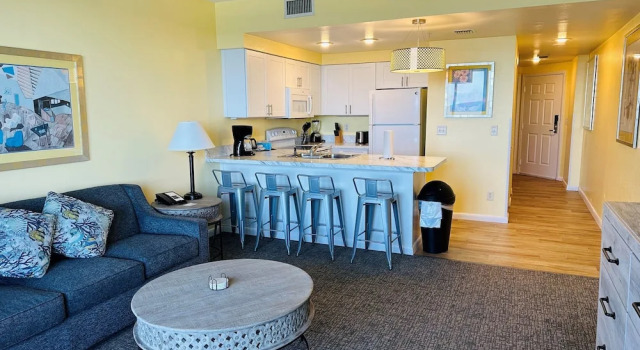 Номер Standard c 1 комнатой с балконом и с видом на океан Luxury Beach Villa Ocean Walk Resort Daytona Beach