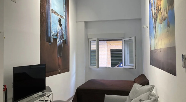 Апартаменты Golondrinas de Malaga "Apartamentos con mucho Arte" y terraza solarium en coliving