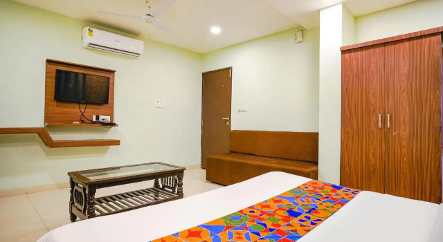 Fabhotel Uday Vilas