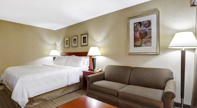 Двухместный номер Executive Holiday Inn Burlington Conference Centre by IHG