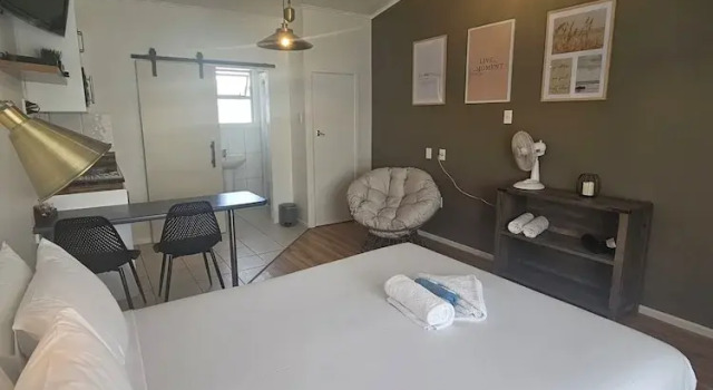 Студия Executive Frimley Lodge Motel
