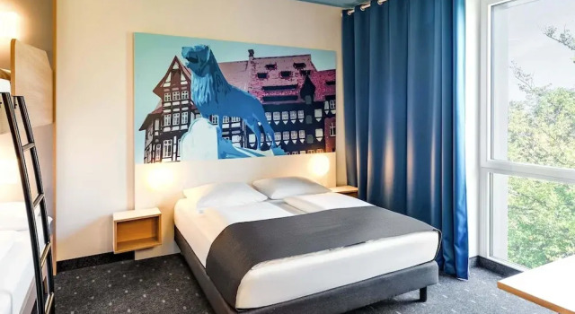Четырёхместный номер Standard B&B Hotel Braunschweig-City