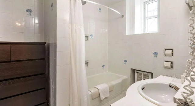 Люкс The Fort Garry Hotel, Spa and Conference Centre, an Ascend Collection Hotel