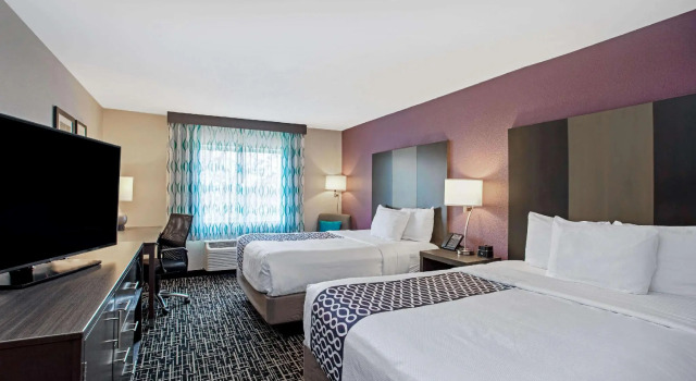 Четырёхместный номер Standard La Quinta by Wyndham Fayetteville