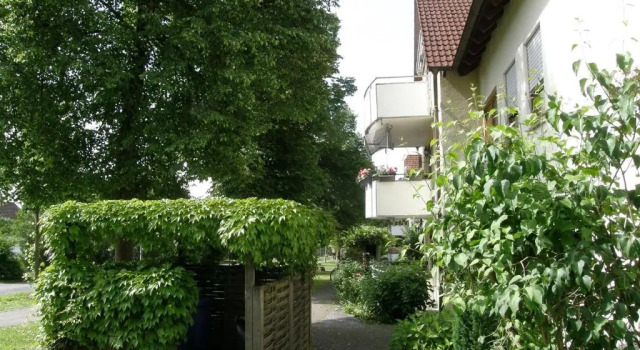 Das Schneckenhaus - Ferienwohnung mit Pool & Seeblick, Rezervasyon Otel Bodman-Ludwigshafen 