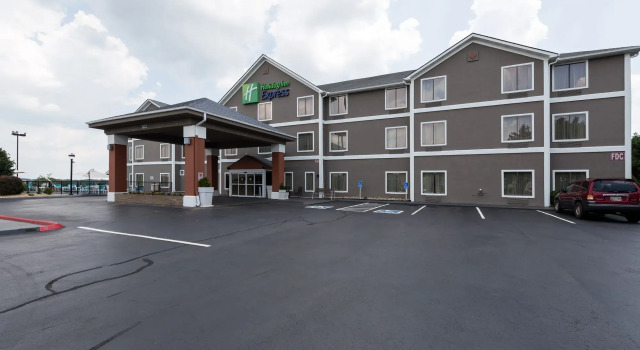 Holiday Inn Express Dandridge by IHG
