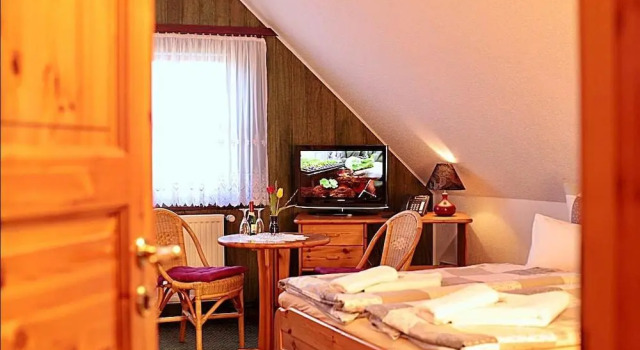 Hotel Restaurant Baumhaus, Забронировать Отель Клайн-Прафтсхаген Мекленбург-Померания