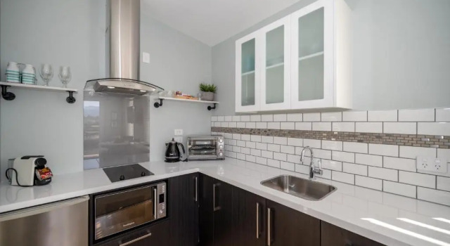 Коттедж c 1 комнатой “No.25”Stand Alone Guest Studio Unit (Adults Only)
