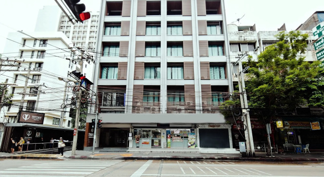 Three Sukhumvit Hotel