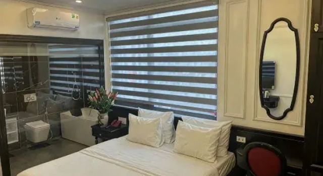 Номер Deluxe Royal Hotel Hà Nội