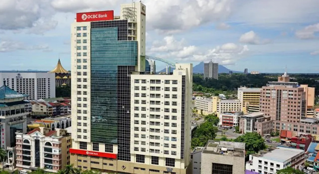 Кровать в общем номере StayInn Gateway Hotel Apartment