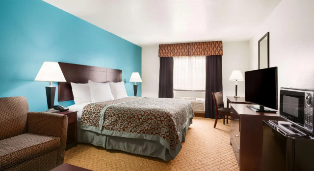Двухместный номер Standard Days Inn & Suites by Wyndham Conroe North
