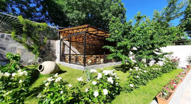 Cherry Garden Boutique Hotel, Book Boutique Hotel Hoteller i Vayots Dzor region med parkering, Parkering