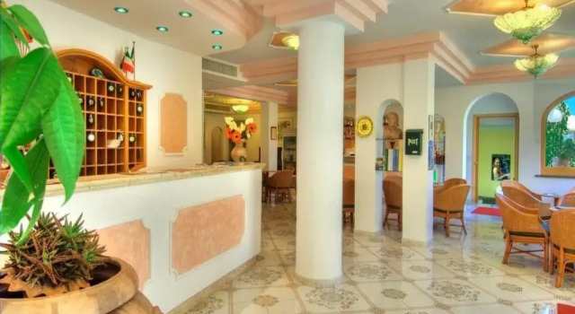 Hotel Terme La Pergola, Book Ferieresort SPA-hoteller i Ischia, SPA