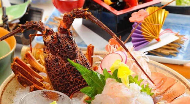 Ryuusen Bettei Kanzanchogetsu, Book Hotel Zao 