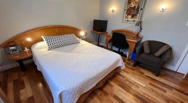 Двухместный номер Standard Auberge Le Pomerol