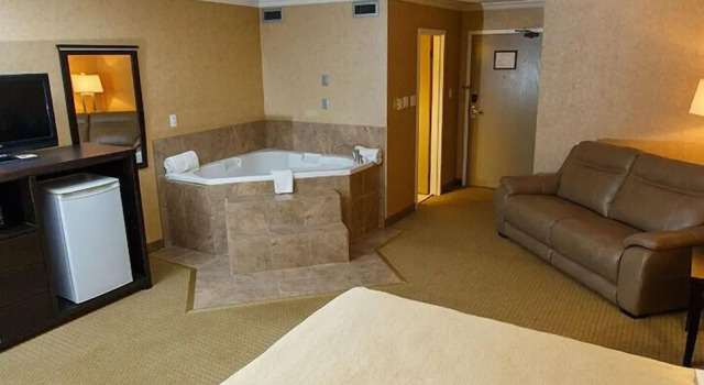 Номер Luxury The George Dawson Inn & Conference Centre