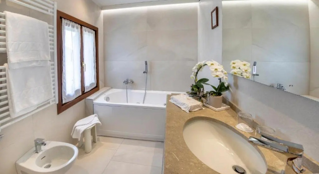 Номер Deluxe Borgo Cà dei Sospiri