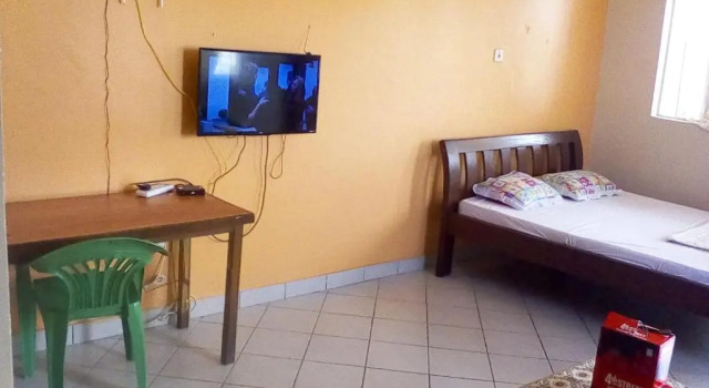 Pwani Life Low Budget Studio in Bamburi, Забронировать Отель Отели Бамбури с парковкой, рядом с KWS Head Office for Mombasa Marine Park, Парковка