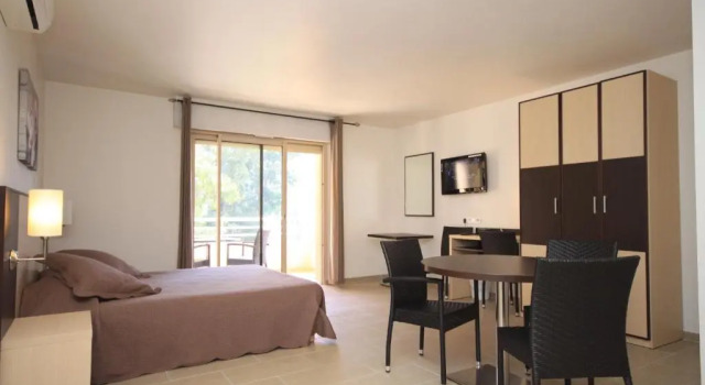 Номер Standard Hôtel et Résidence Costa Rossa