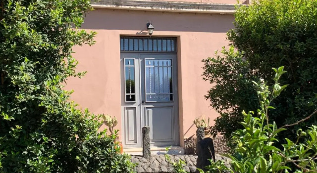 Коттедж Villa con piscina