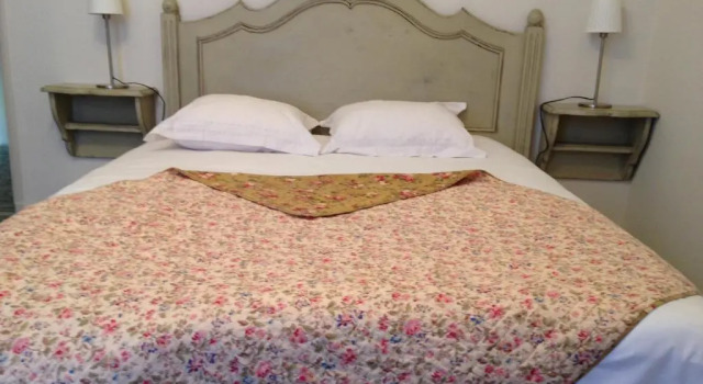B&B Villa Regina, Забронировать Отель «постель и завтрак» Отели Везон-ла-Ромен 4 звезды, рядом с Археологический музей Théo Desplans, 4*