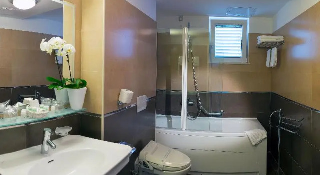 Номер Standard с балконом Hotel Bozica